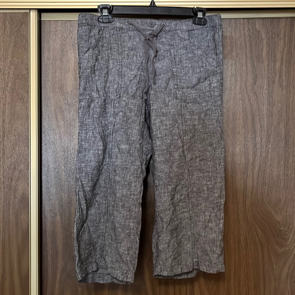New York & Co Capri Pants